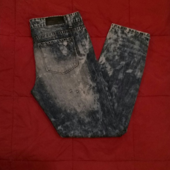 JEANS - Picture 2 of 4